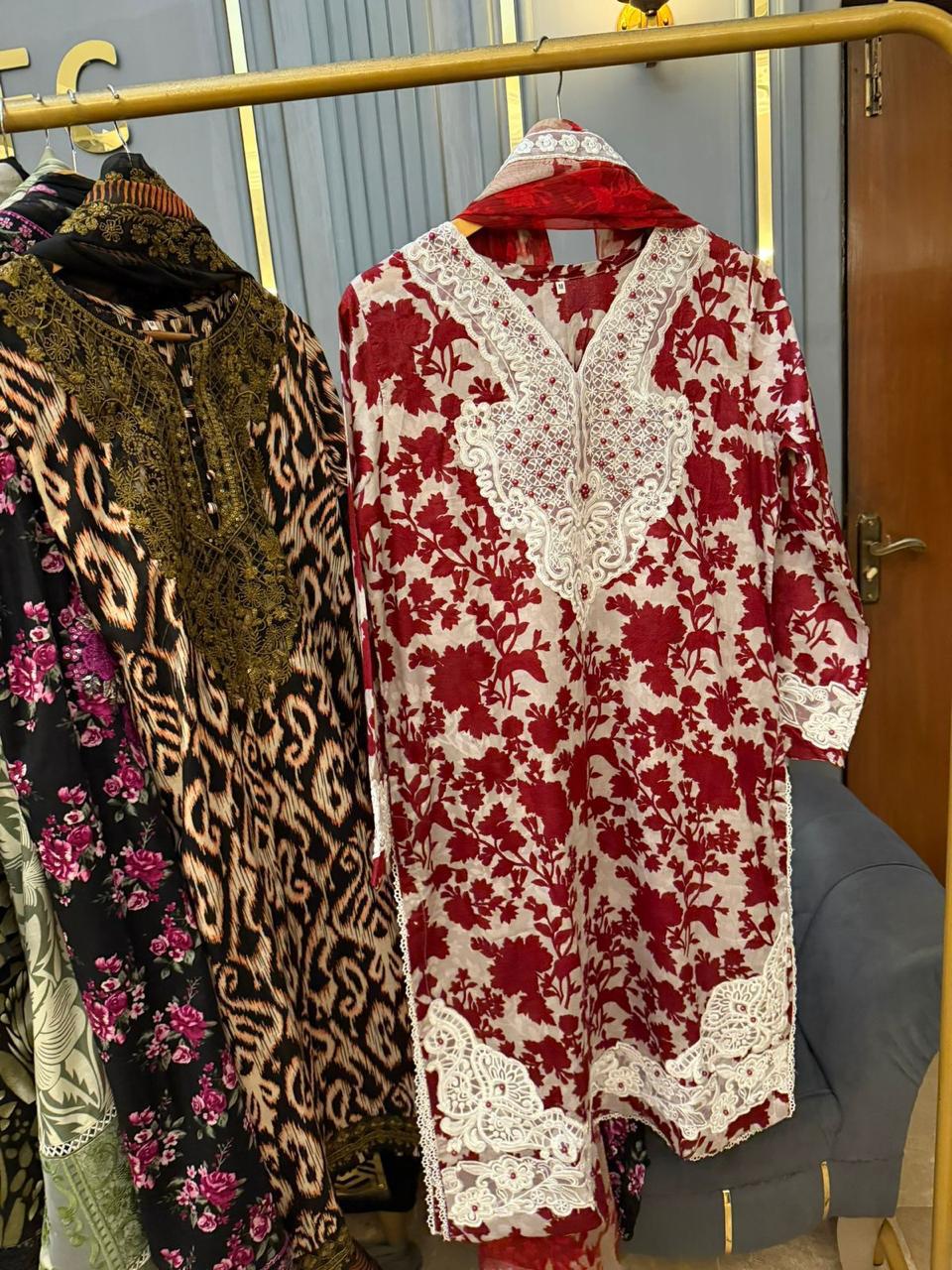 3-Piece set | Embroidered | Lawn